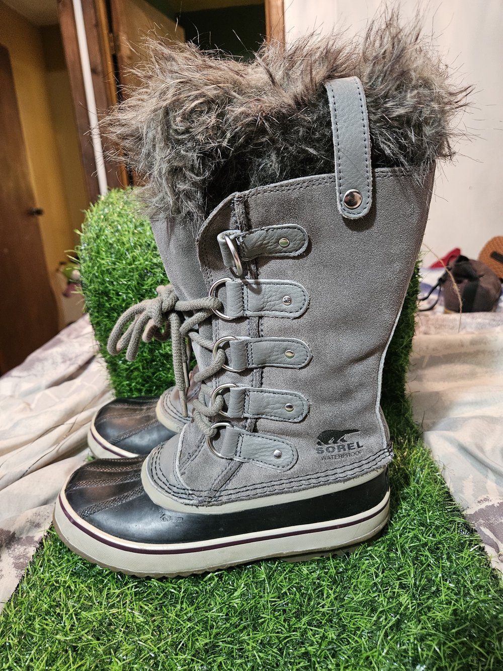 Sorel joan of arctic Grey Fur-Trim Waterproof Lace-Up Winter Boots